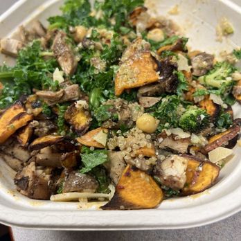 Sweetgreen - Salad Near Me - Arlington, Virginia Sweetgreen - Salad Near Me - Arlington, Virginia