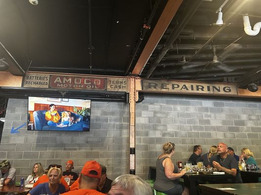 Pickles Pub by null