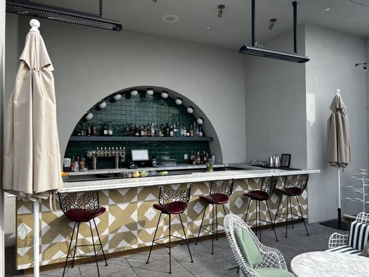 Bar Genevieve by null