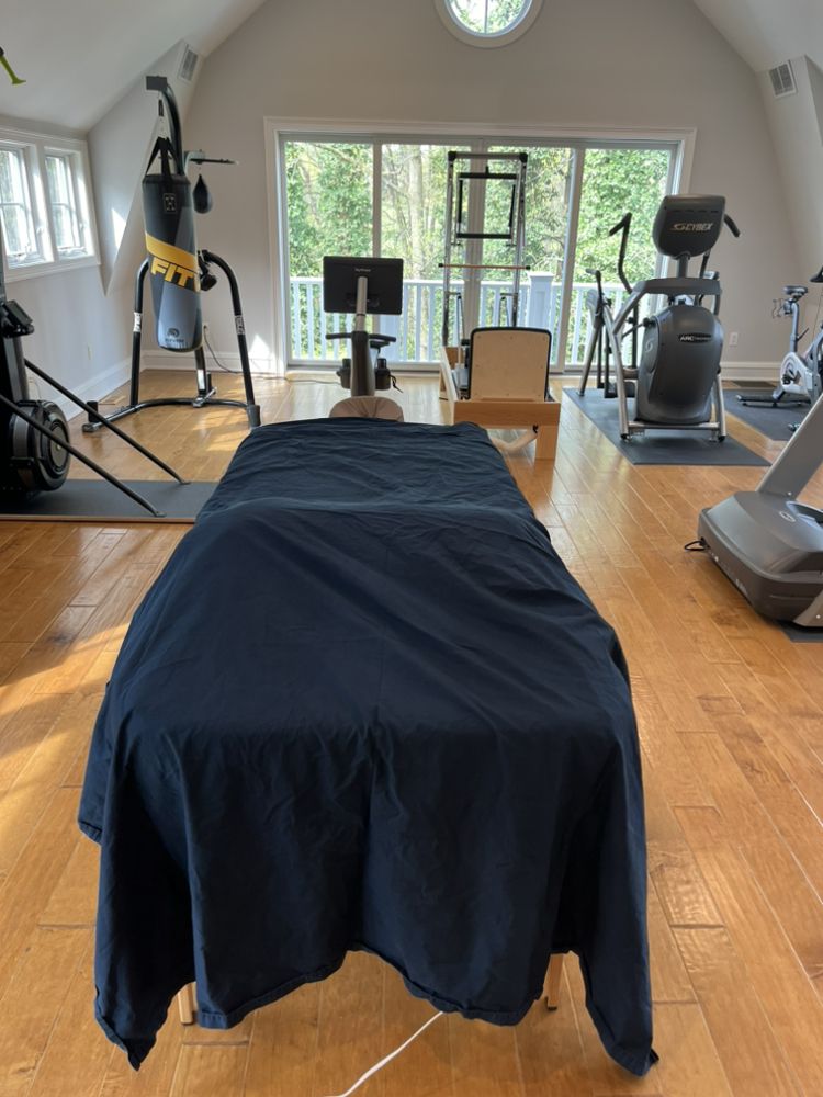 Mobile Massage & Wellness Concierge Logo