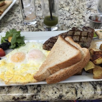 Fresco at The Gardens - Steak and Eggs - New American Near Me - Rockford, Illinois Fresco at The Gardens - Steak and Eggs - New American Near Me - Rockford, Illinois