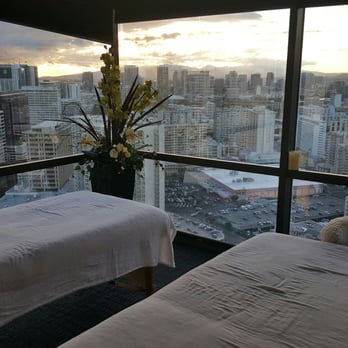 Pin Thai Massage - One of the corner couple rooms facing ewa. 6/5 this was around 6pm. - Massage Therapy Near Me - Honolulu, Hawaii Pin Thai Massage - One of the corner couple rooms facing ewa. 6/5 this was around 6pm. - Massage Therapy Near Me - Honolulu, Hawaii