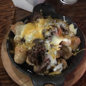 Olde Magoun's Saloon - Short rib poutine - Irish Near Me - Somerville, Massachusetts