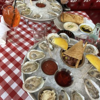 P. J. CLARKE’S - Updated February 2026 - 342 Photos & 250 Reviews - 601 ...