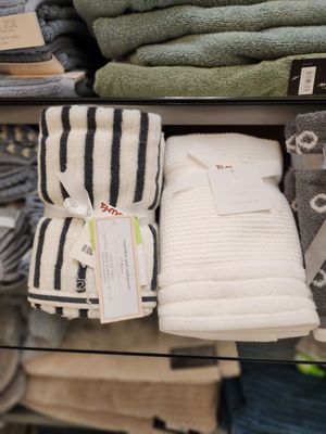 TJ MAXX - Updated December 2025 - 127 Photos & 113 Reviews - 9154 W