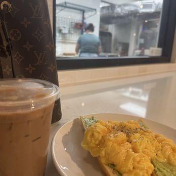 Dozen Bakery - Breakfast day 1 - Bakeries Near Me - Nashville, Tennessee
