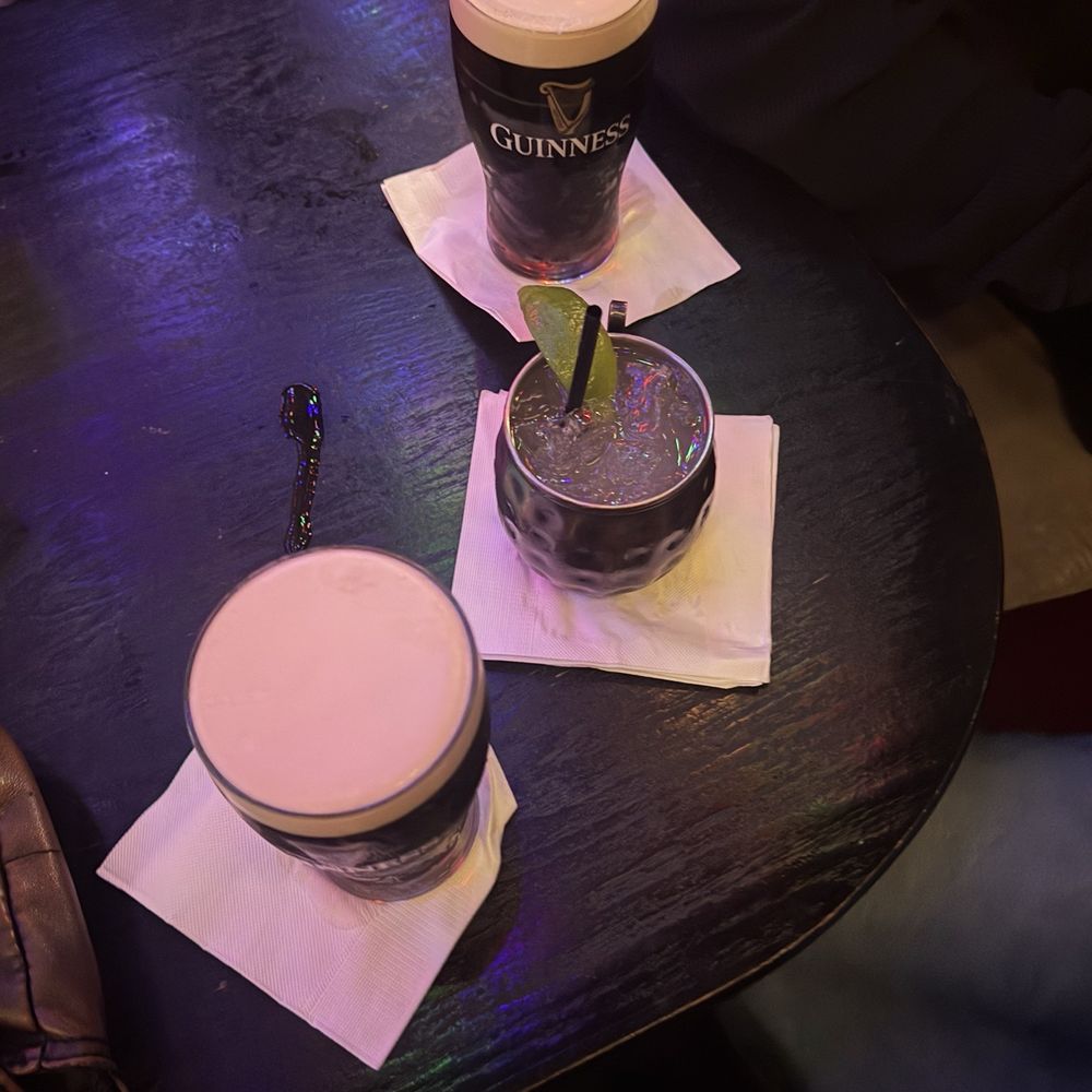 Tiny's Hi-Dive - Dive Bars Near Me - Los Angeles, California Tiny's Hi-Dive - Dive Bars Near Me - Los Angeles, California