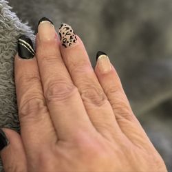 Edgy Nails & Spa