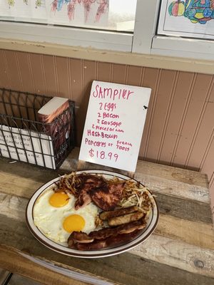 Blueberry Hill | Family Restaurant by null