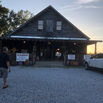The Old Barn Restaurant - Restaurant - Southern Near Me - Goshen, Alabama