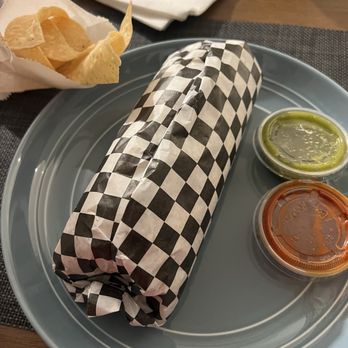 SaMo’s Oaxaca - Veggie burrito - Mexican Near Me - Santa Monica, California SaMo’s Oaxaca - Veggie burrito - Mexican Near Me - Santa Monica, California