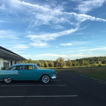 Sharon Country Inn - Hotels Near Me - Sharon, Connecticut