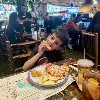 Rainforest Cafe - Pizza - American Near Me - Gurnee, Illinois Rainforest Cafe - Pizza - American Near Me - Gurnee, Illinois