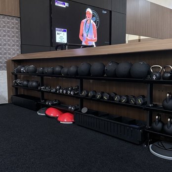 Club Studio - Turf area - Gyms Near Me - Dallas, Texas