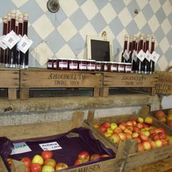 Hofcafé - Schloss-Hofladen
