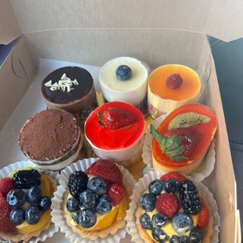La Petite Bakery - Fruit Tarts, mango mousse ,passion fruit mousse , chocolate mousse and many more - Bakeries Near Me - Denver, Colorado La Petite Bakery - Fruit Tarts, mango mousse ,passion fruit mousse , chocolate mousse and many more - Bakeries Near Me - Denver, Colorado