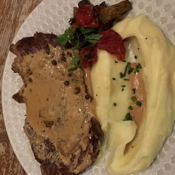 La Coïncidence - rib eye, medium rare. steak-lovin' hubby liked it - French Near Me - Paris, 75 La Coïncidence - rib eye, medium rare. steak-lovin' hubby liked it - French Near Me - Paris, 75