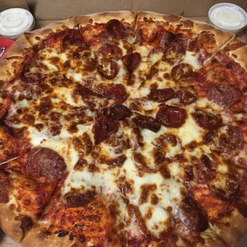 Villa Roma Pizza - Deluxe pepperoni pizza! - Italian Near Me - Houston, Texas Villa Roma Pizza - Deluxe pepperoni pizza! - Italian Near Me - Houston, Texas