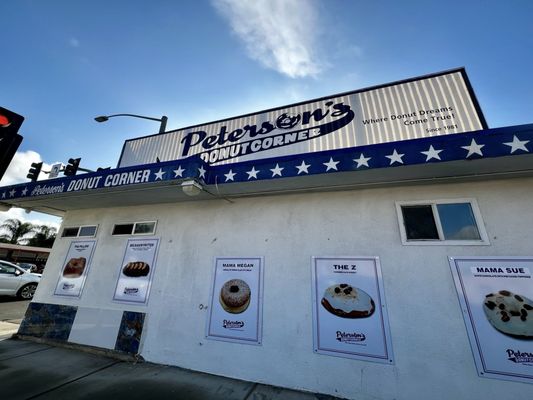Peterson's Donut Corner by null
