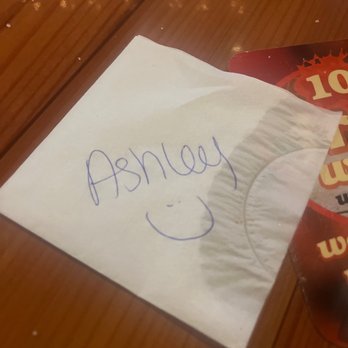 Hooters - Chicken Wings Near Me - Aurora, Colorado