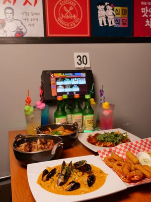 Chi Chi LA ( 치치 엘에이 ) by null