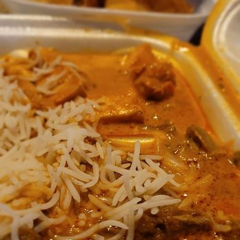 Maharani Indian Cuisine - Lunch box with chicken Tikka, a curry lamb, rice and chapati. And a side order of potato samosas. Yummm. - Indian Near Me - Chicago, Illinois Maharani Indian Cuisine - Lunch box with chicken Tikka, a curry lamb, rice and chapati. And a side order of potato samosas. Yummm. - Indian Near Me - Chicago, Illinois