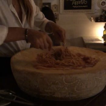 Pane e Vino - spaghetti allá Ruota made in a Parmesan wheel at your table - Italian Near Me - Miami Beach, Florida Pane e Vino - spaghetti allá Ruota made in a Parmesan wheel at your table - Italian Near Me - Miami Beach, Florida