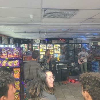 Friendly Rio Market - Convenience store with live music - Convenience Stores Near Me - Austin, Texas