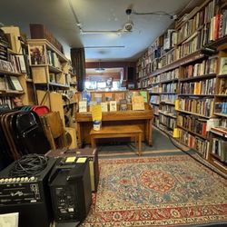 Bird & Beckett Books & Records
