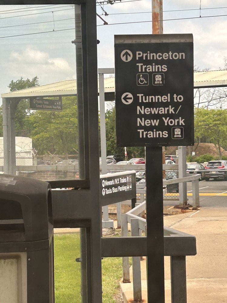 AMTRAK Updated September 2024 2 Wallace Cir, Princeton Junction