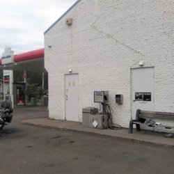 Dépanneur Pétro-Canada - 13 juin 2021 / Notre moto en pause