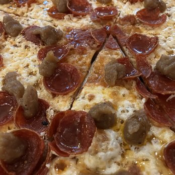 Cello’s Pizzeria - Closeup - Pizza Near Me - New York, New York Cello’s Pizzeria - Closeup - Pizza Near Me - New York, New York