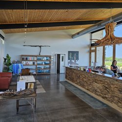 Narrow Path Winery and Vineyard - Bar