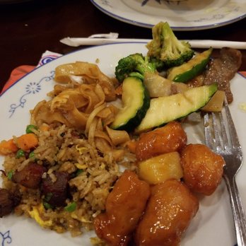 Lucky Buddha - Chinese Near Me - Goodyear, Arizona