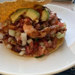 Delicious shrimp tostada Delicious shrimp tostada