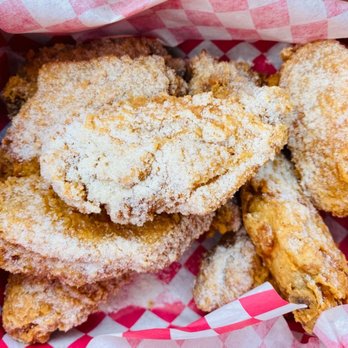 Vons Chicken Kaimuki - Honey Butter Wings (HALF) - Chicken Wings Near Me - Honolulu, Hawaii Vons Chicken Kaimuki - Honey Butter Wings (HALF) - Chicken Wings Near Me - Honolulu, Hawaii