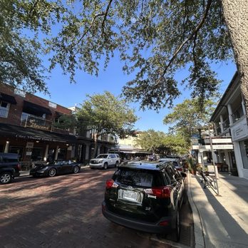 Cafe-Boutique Piano - Modern European Near Me - Winter Park, Florida