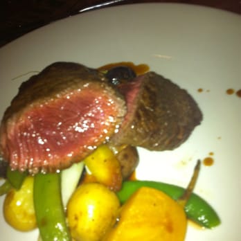 Patente et Machin - Bison steak - Canadian (New) Near Me - Quebec City, Quebec Patente et Machin - Bison steak - Canadian (New) Near Me - Quebec City, Quebec