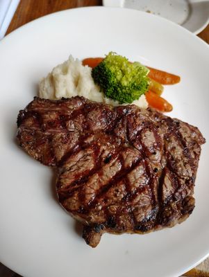 Vieux-Port Steakhouse by null