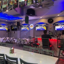 El Rinconcito Bar & Grill - Plenty of TVs to watch sporting events