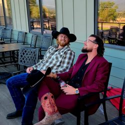 Bunkers Bar & Grill - Loven the music at Bunkers