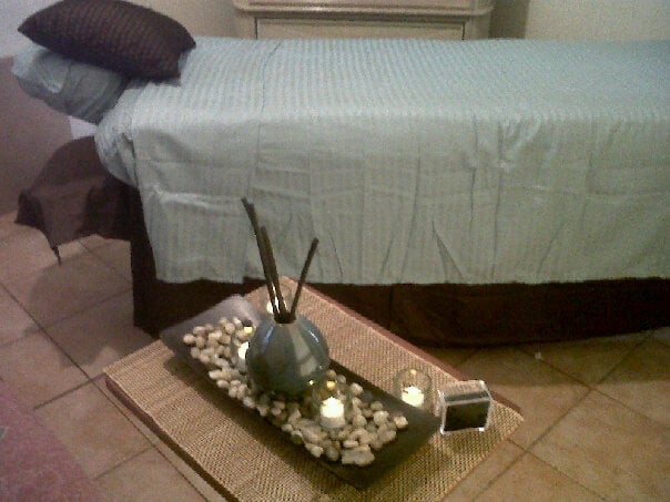 Elements of Massage Logo