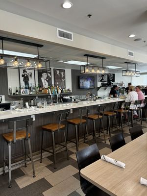 Top Hat Deli by null