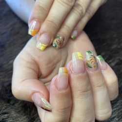 Famous Nails