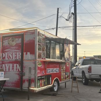 Pupuseria Aylin - Food truck - Salvadoran Near Me - Houston, Texas Pupuseria Aylin - Food truck - Salvadoran Near Me - Houston, Texas