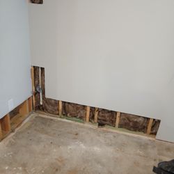 Reyes Drywall & Painting