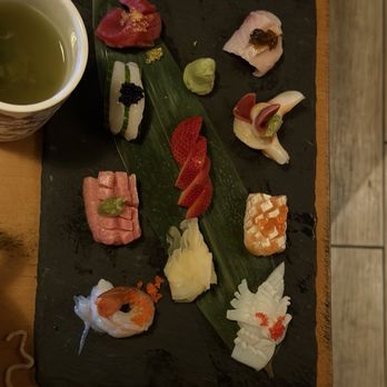 Izakaya Nana - Sashimi Platter with green tea - Izakaya Near Me - Flushing, New York
