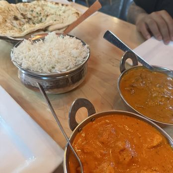 Curry Corner - Chicken Makhani and GARLIC NAAN - Indian Near Me - Minneapolis, Minnesota Curry Corner - Chicken Makhani and GARLIC NAAN - Indian Near Me - Minneapolis, Minnesota