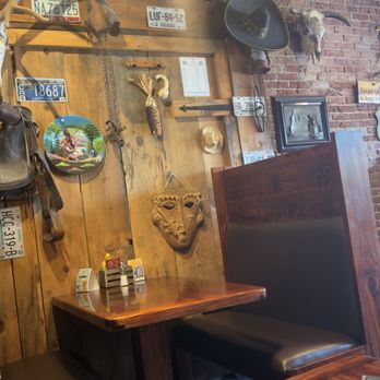 El Corral On 66 - Ambiance - Mexican Near Me - Williams, Arizona