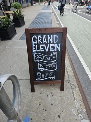 Grand Eleven by null